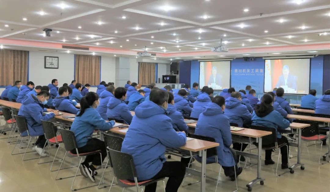 �ش����ż��뵳��ʮ�Ž�����ȫ�ᾫ��ʡί��������Ƶ�����