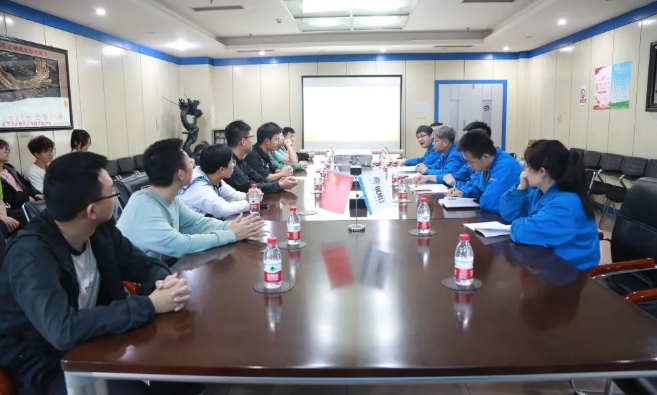 ��Ⱥ�����顿������ί����������ѧ���Ὺչ��У��������Э����Я�����д�������������̸����