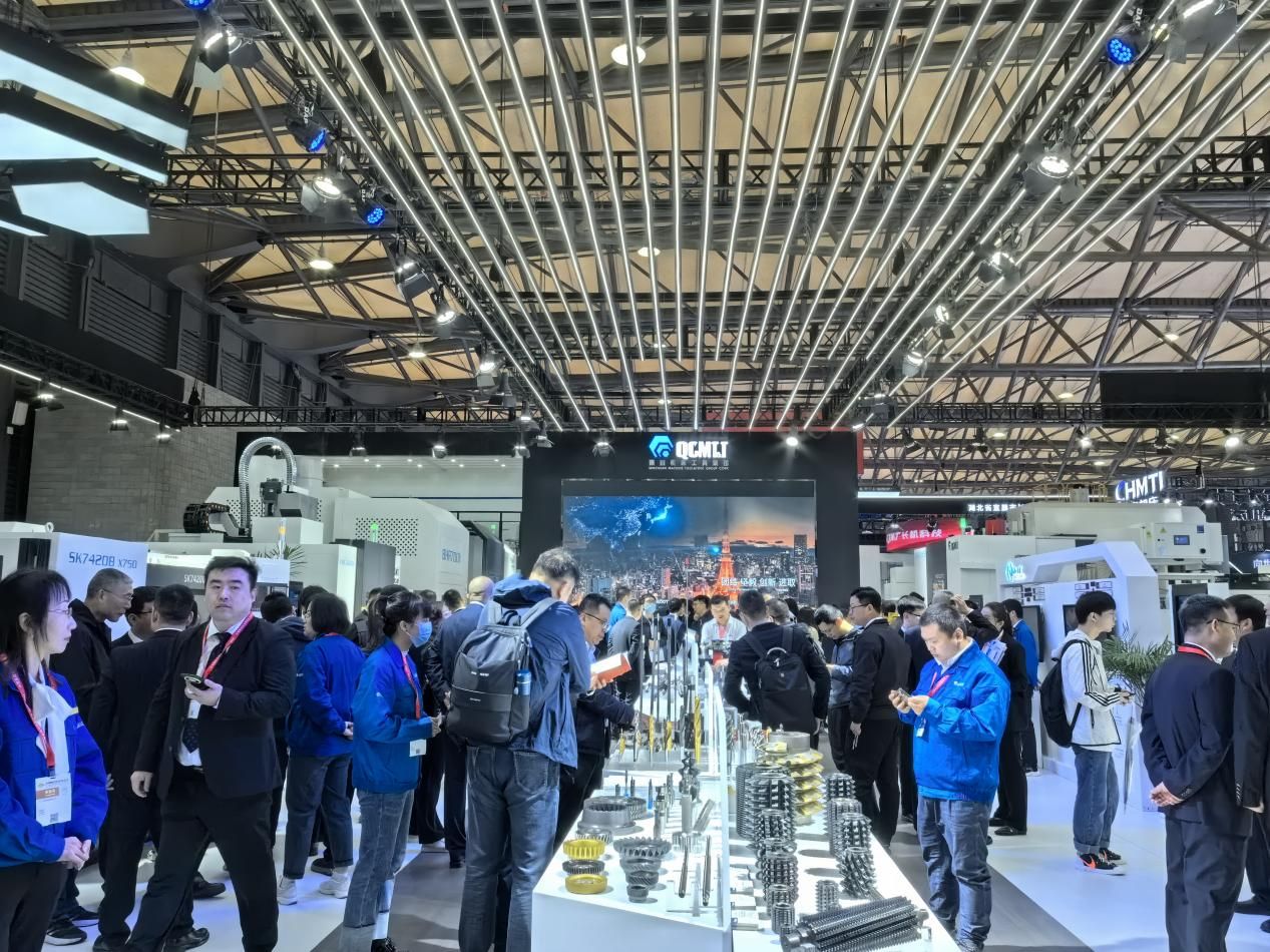 ���й���ҵ�����ʼҹ��ʣ��ǻ��������������������µ�����ǿ��ʹ��