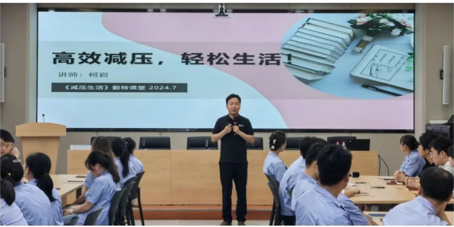 ��Ⱥ�����顿ʡ�ܹ��ᡤ���顰��ģ�������˶����߽��ش�