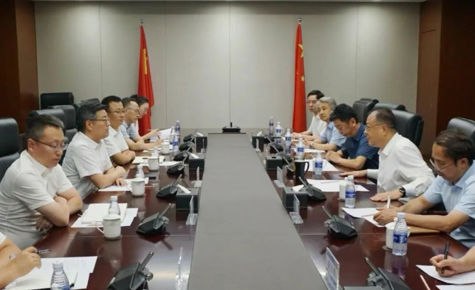 ��������Ѷ������ҫ��������ͨ��ѧ��ί���¬������̸����